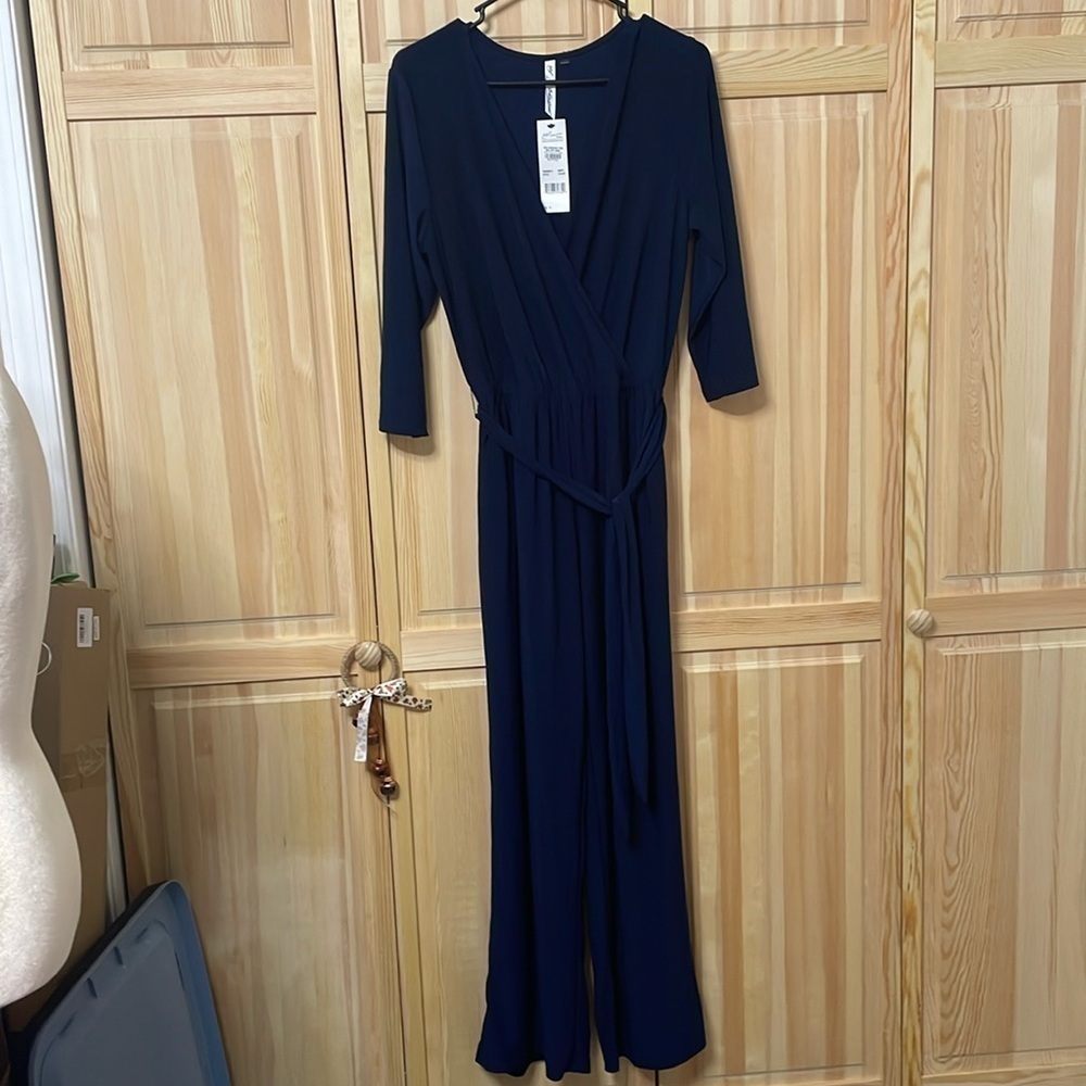 T7. NY Collections jumpsuit petite large.